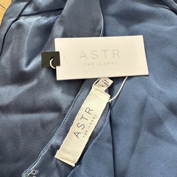 NWT ASTR The Label Scoop Neck Open Back Midi Dress Blue - Picture 5 of 5